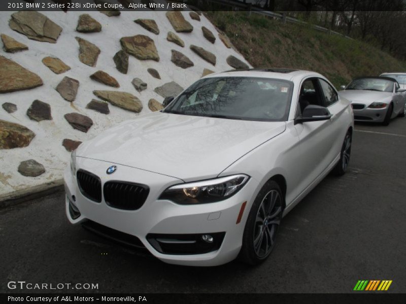 Alpine White / Black 2015 BMW 2 Series 228i xDrive Coupe