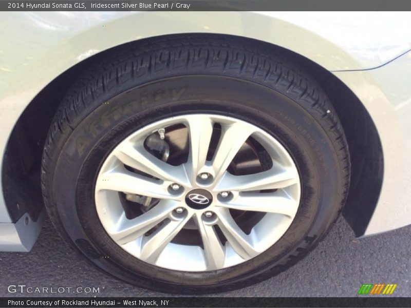 Iridescent Silver Blue Pearl / Gray 2014 Hyundai Sonata GLS