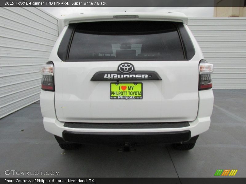 Super White / Black 2015 Toyota 4Runner TRD Pro 4x4