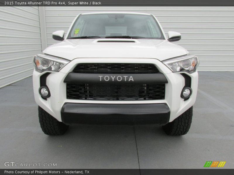 Super White / Black 2015 Toyota 4Runner TRD Pro 4x4