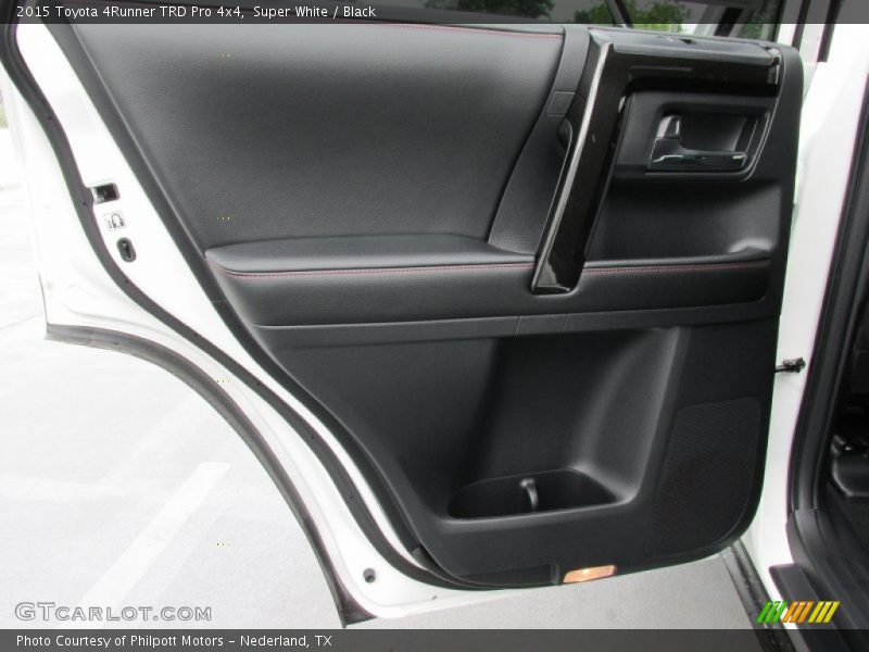 Super White / Black 2015 Toyota 4Runner TRD Pro 4x4