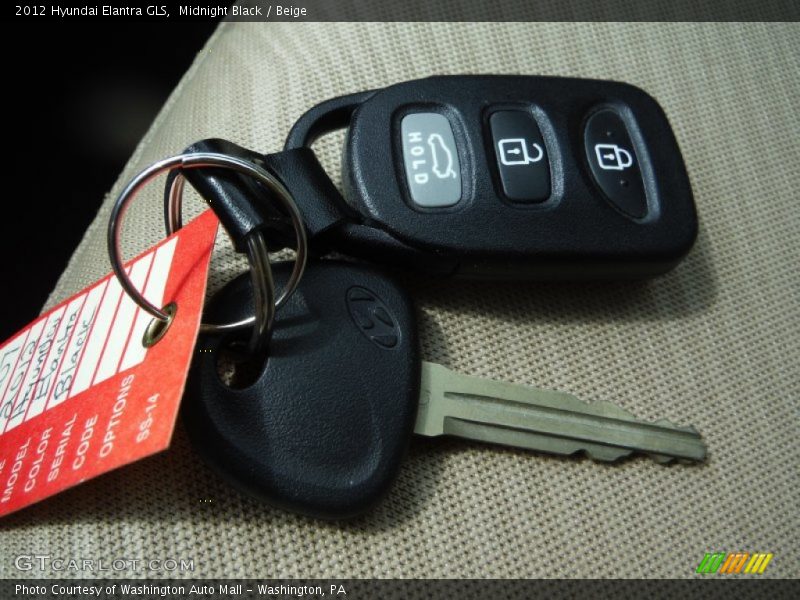 Midnight Black / Beige 2012 Hyundai Elantra GLS