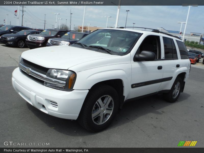 Summit White / Medium Pewter 2004 Chevrolet TrailBlazer LS 4x4