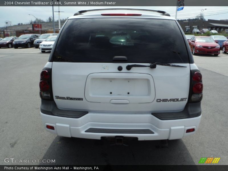 Summit White / Medium Pewter 2004 Chevrolet TrailBlazer LS 4x4