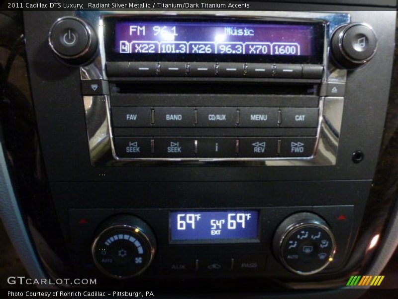 Radiant Silver Metallic / Titanium/Dark Titanium Accents 2011 Cadillac DTS Luxury