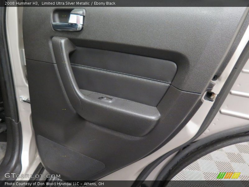 Limited Ultra Silver Metallic / Ebony Black 2008 Hummer H3
