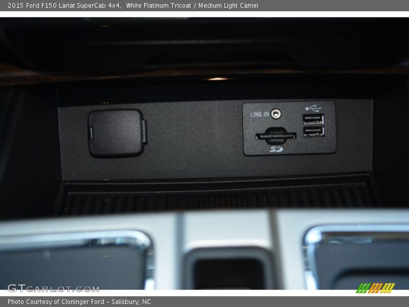 White Platinum Tricoat / Medium Light Camel 2015 Ford F150 Lariat SuperCab 4x4