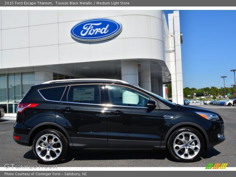Tuxedo Black Metallic / Medium Light Stone 2015 Ford Escape Titanium