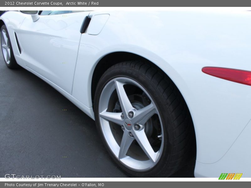 Arctic White / Red 2012 Chevrolet Corvette Coupe