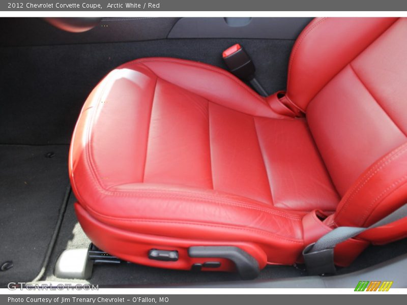 Arctic White / Red 2012 Chevrolet Corvette Coupe