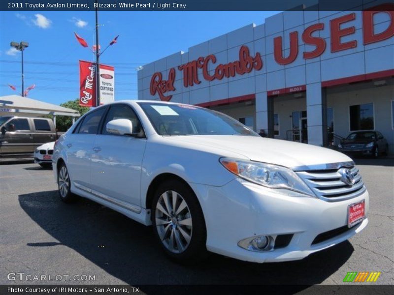 Blizzard White Pearl / Light Gray 2011 Toyota Avalon Limited