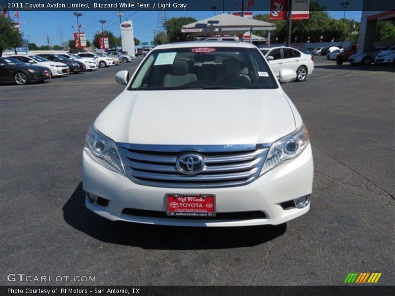 Blizzard White Pearl / Light Gray 2011 Toyota Avalon Limited