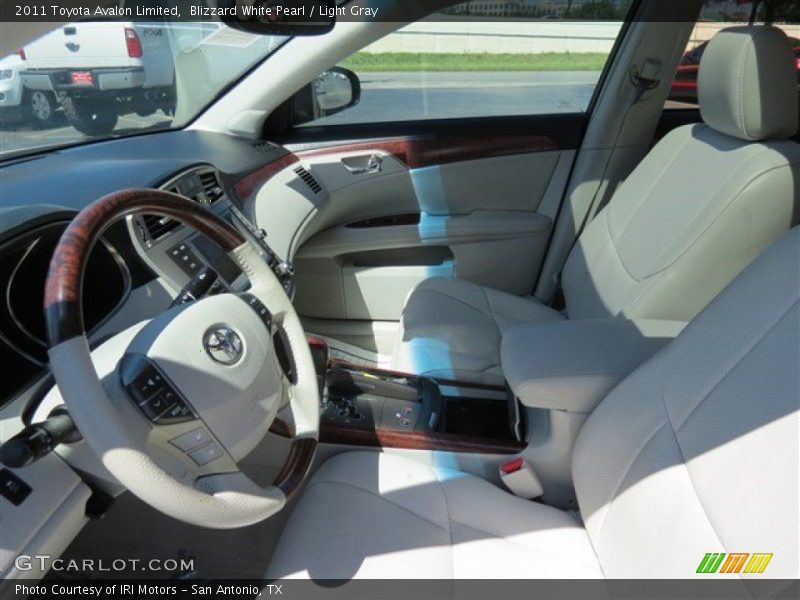 Blizzard White Pearl / Light Gray 2011 Toyota Avalon Limited