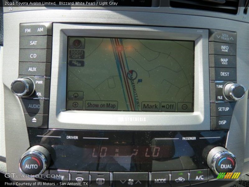 Blizzard White Pearl / Light Gray 2011 Toyota Avalon Limited