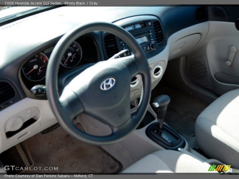 Ebony Black / Gray 2006 Hyundai Accent GLS Sedan