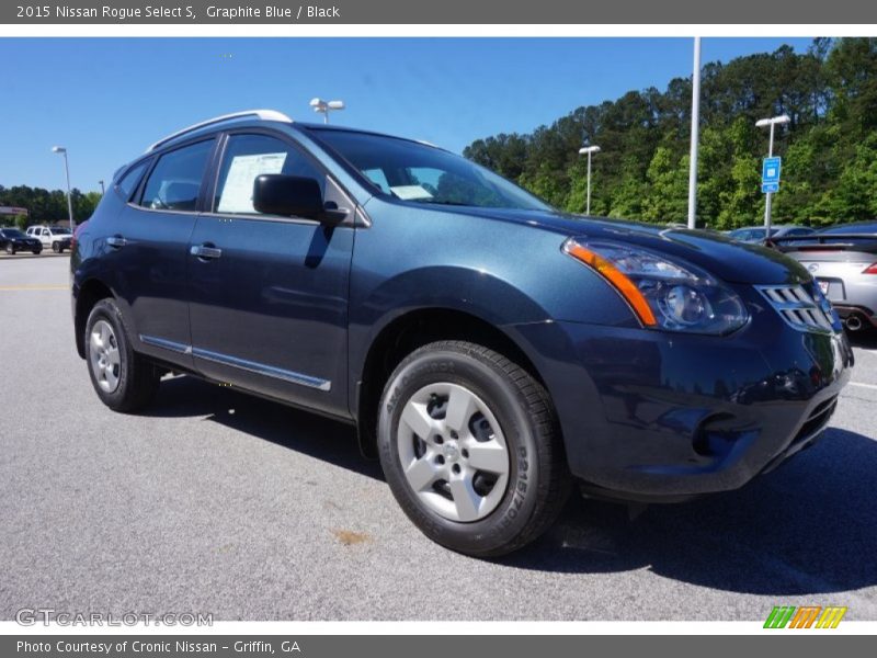 Front 3/4 View of 2015 Rogue Select S