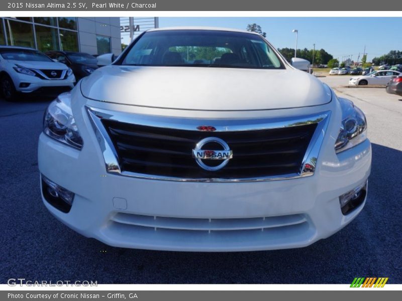 Pearl White / Charcoal 2015 Nissan Altima 2.5 SV