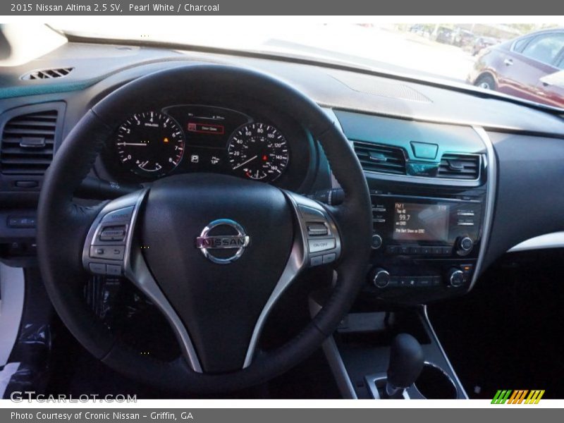 Pearl White / Charcoal 2015 Nissan Altima 2.5 SV