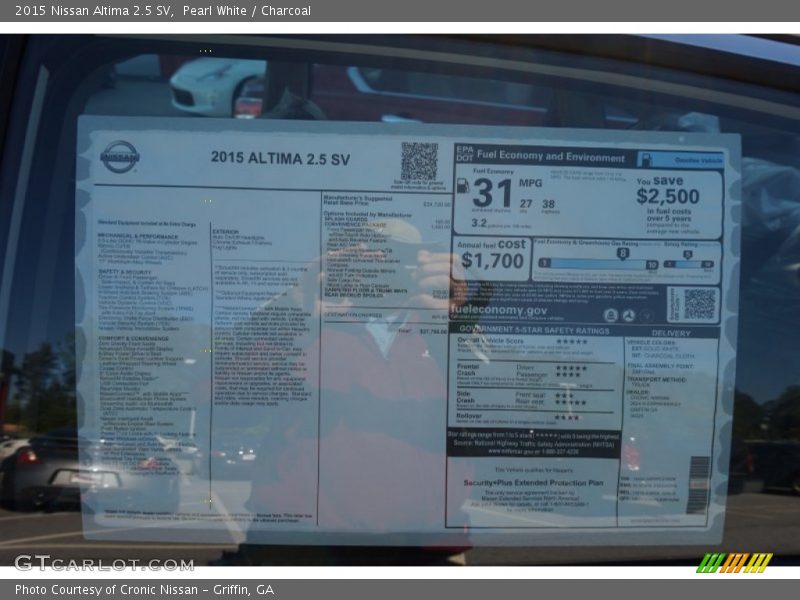 Pearl White / Charcoal 2015 Nissan Altima 2.5 SV