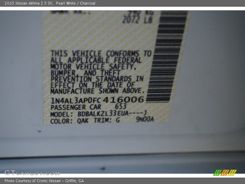 Pearl White / Charcoal 2015 Nissan Altima 2.5 SV