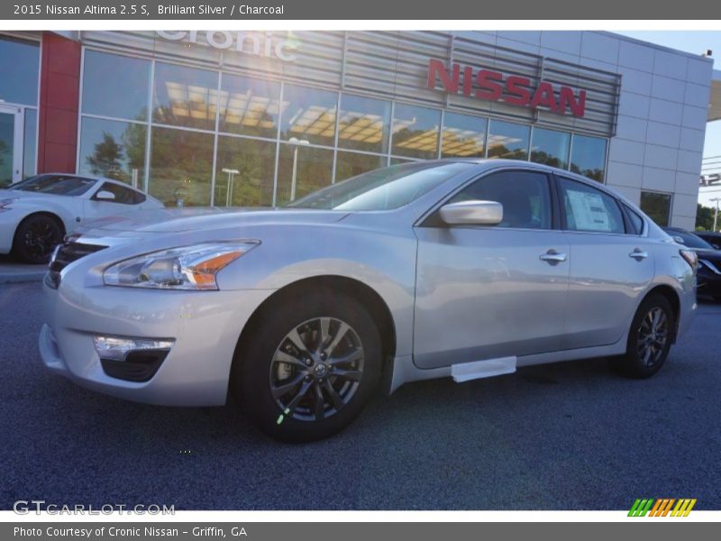 Brilliant Silver / Charcoal 2015 Nissan Altima 2.5 S