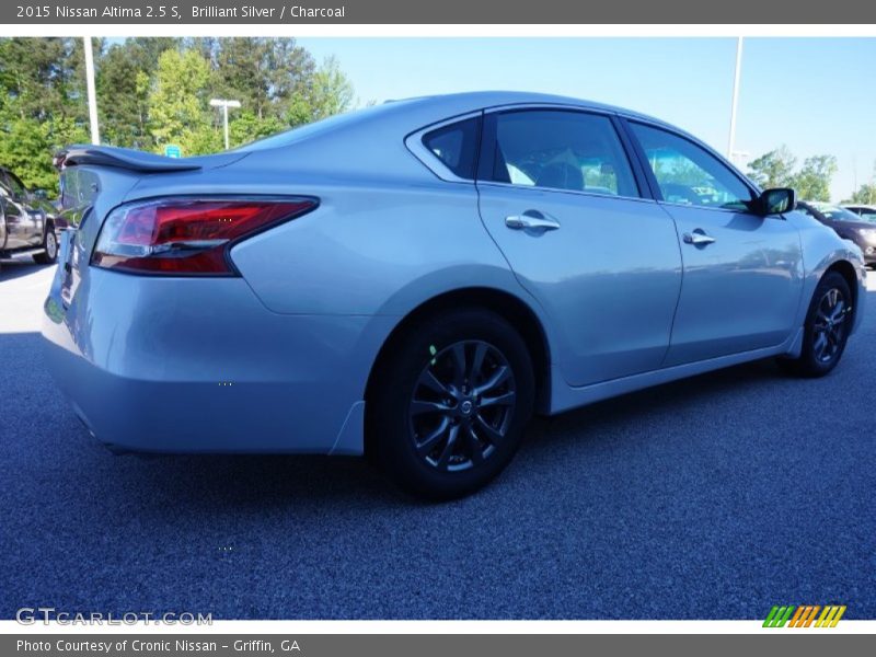 Brilliant Silver / Charcoal 2015 Nissan Altima 2.5 S