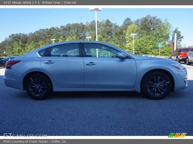 Brilliant Silver / Charcoal 2015 Nissan Altima 2.5 S