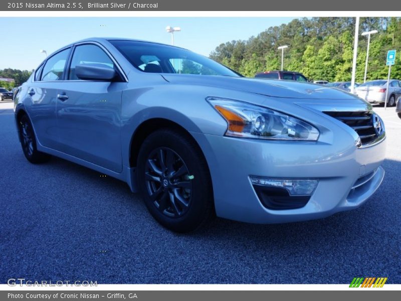 Brilliant Silver / Charcoal 2015 Nissan Altima 2.5 S