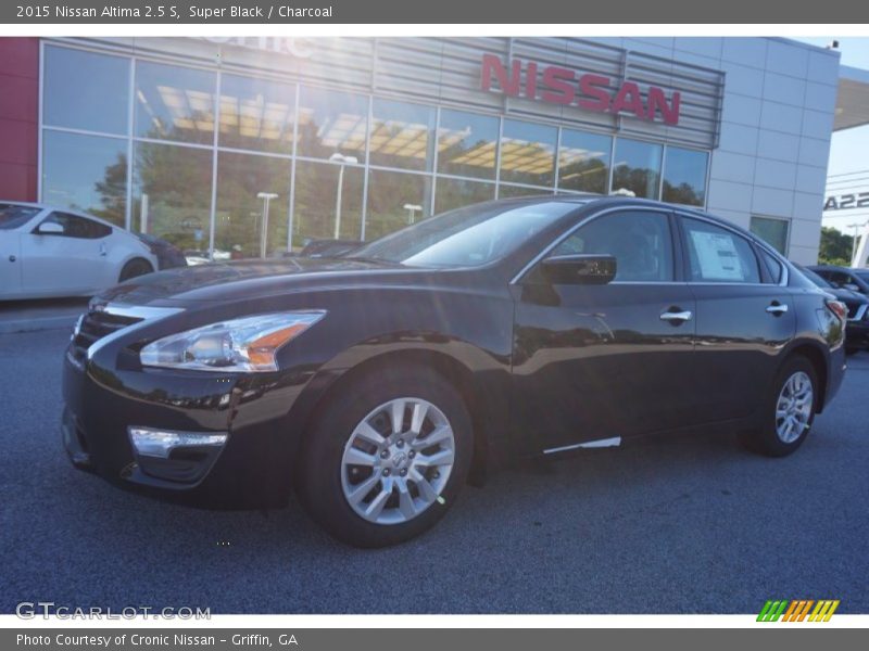 Super Black / Charcoal 2015 Nissan Altima 2.5 S