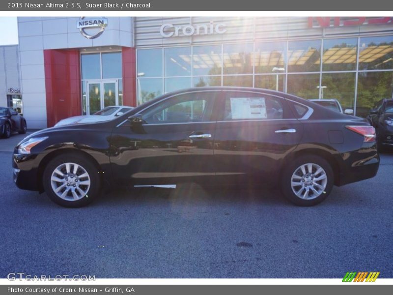 Super Black / Charcoal 2015 Nissan Altima 2.5 S