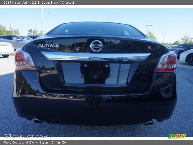 Super Black / Charcoal 2015 Nissan Altima 2.5 S