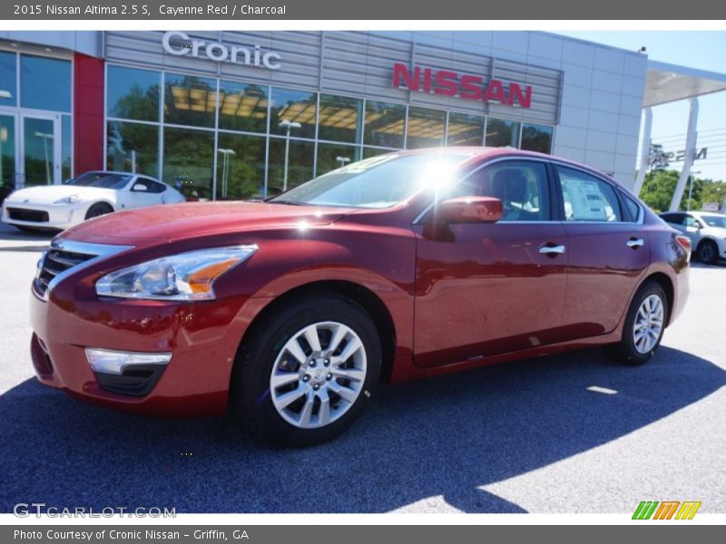 Cayenne Red / Charcoal 2015 Nissan Altima 2.5 S