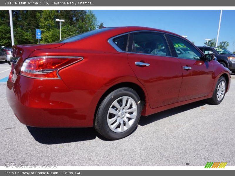 Cayenne Red / Charcoal 2015 Nissan Altima 2.5 S
