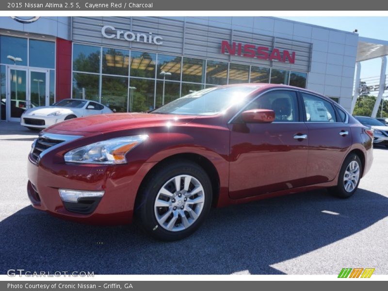 Cayenne Red / Charcoal 2015 Nissan Altima 2.5 S