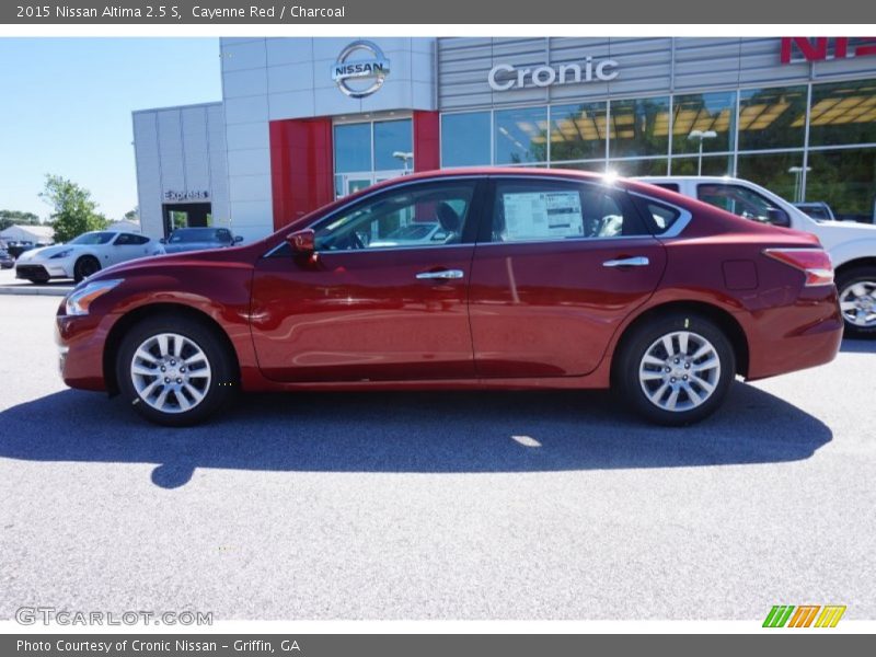 Cayenne Red / Charcoal 2015 Nissan Altima 2.5 S