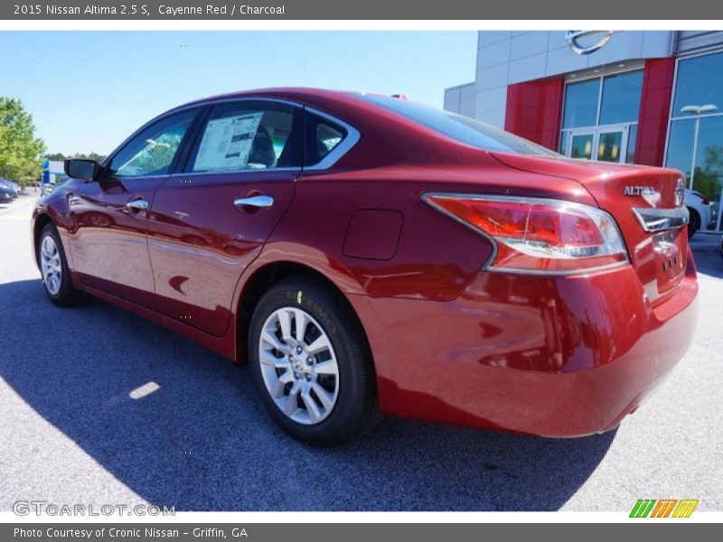Cayenne Red / Charcoal 2015 Nissan Altima 2.5 S