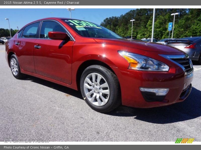 Cayenne Red / Charcoal 2015 Nissan Altima 2.5 S