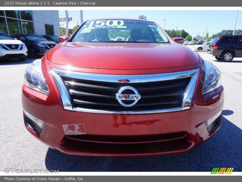 Cayenne Red / Charcoal 2015 Nissan Altima 2.5 S