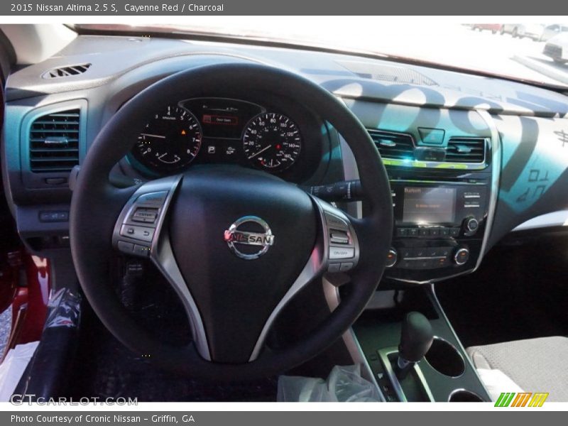 Cayenne Red / Charcoal 2015 Nissan Altima 2.5 S