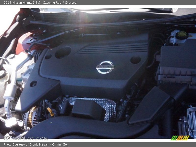 Cayenne Red / Charcoal 2015 Nissan Altima 2.5 S