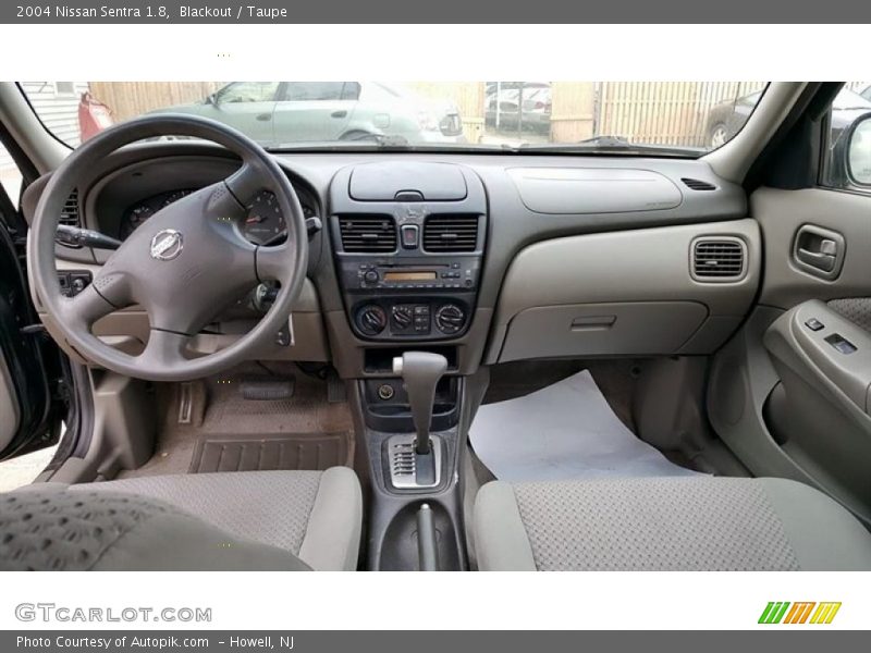 Blackout / Taupe 2004 Nissan Sentra 1.8