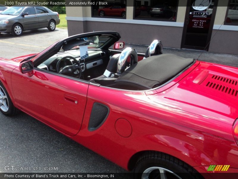 Absolutely Red / Black 2000 Toyota MR2 Spyder Roadster