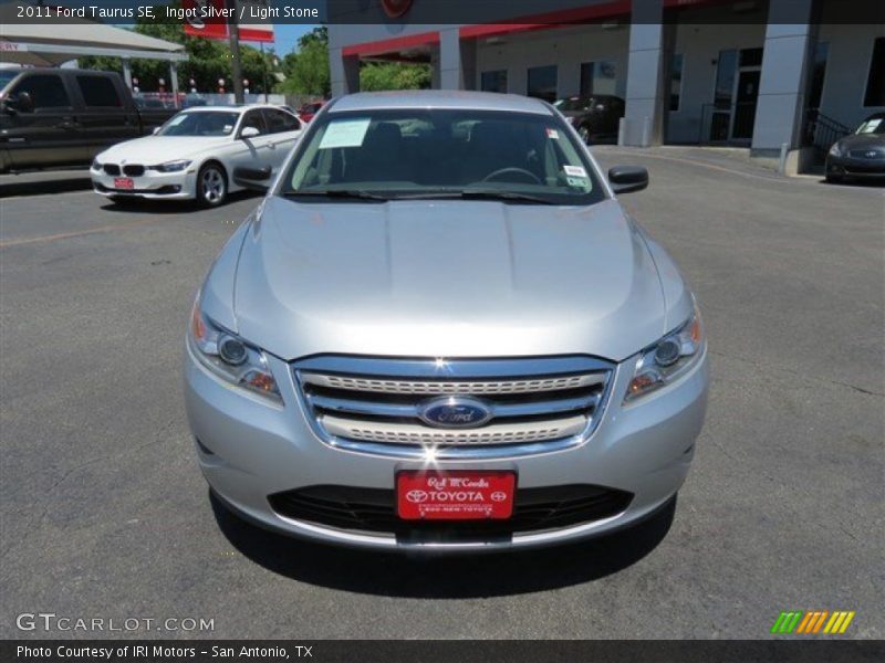 Ingot Silver / Light Stone 2011 Ford Taurus SE