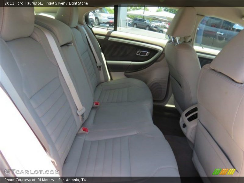 Ingot Silver / Light Stone 2011 Ford Taurus SE