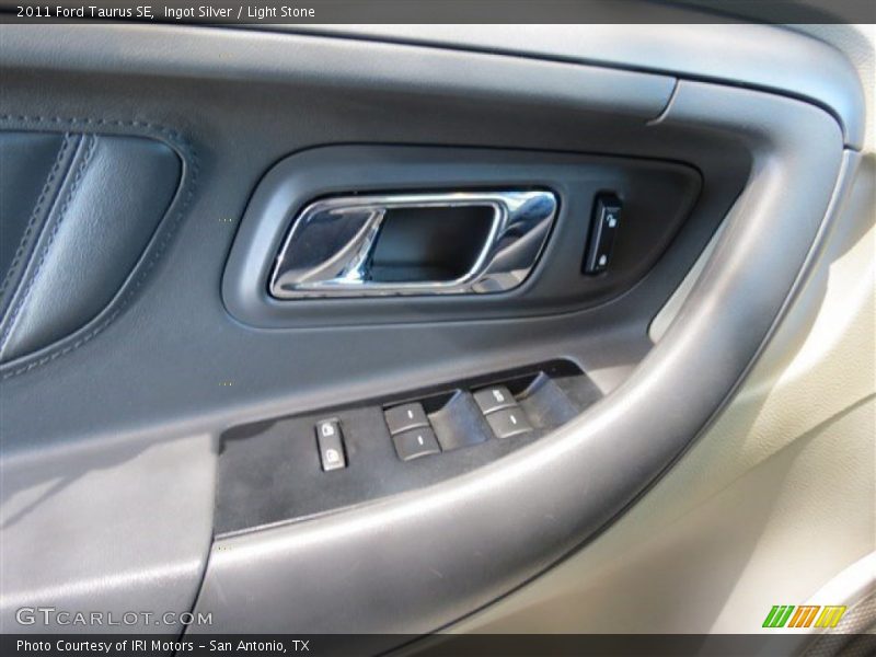 Ingot Silver / Light Stone 2011 Ford Taurus SE