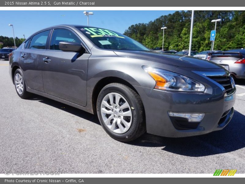 Gun Metallic / Charcoal 2015 Nissan Altima 2.5 S