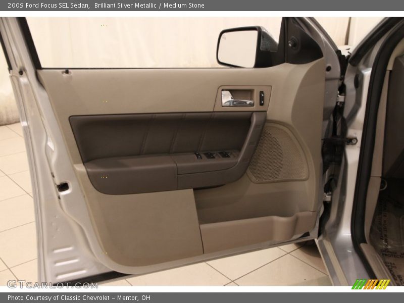 Brilliant Silver Metallic / Medium Stone 2009 Ford Focus SEL Sedan