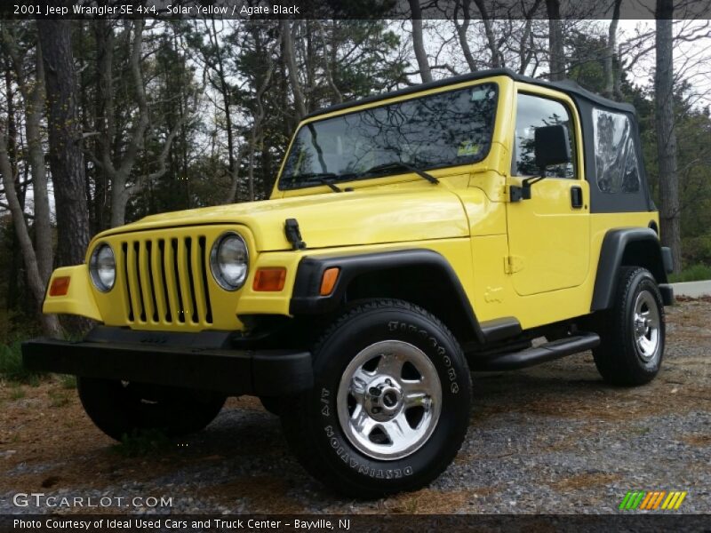 Front 3/4 View of 2001 Wrangler SE 4x4