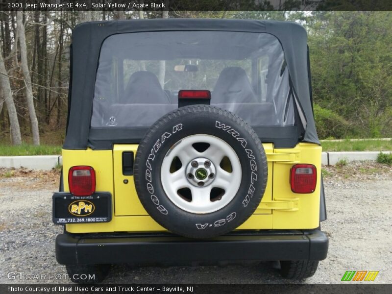 Solar Yellow / Agate Black 2001 Jeep Wrangler SE 4x4