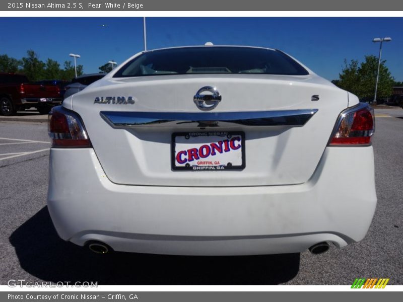 Pearl White / Beige 2015 Nissan Altima 2.5 S